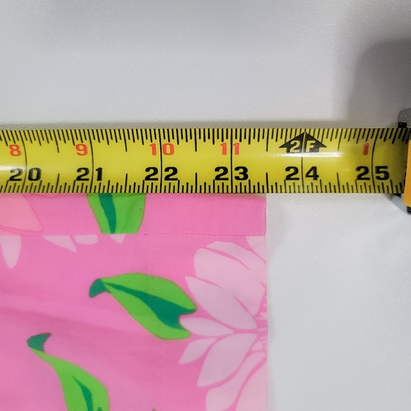 Lilly Pulitzer Pink Floral Capris - Picture 12 of 13